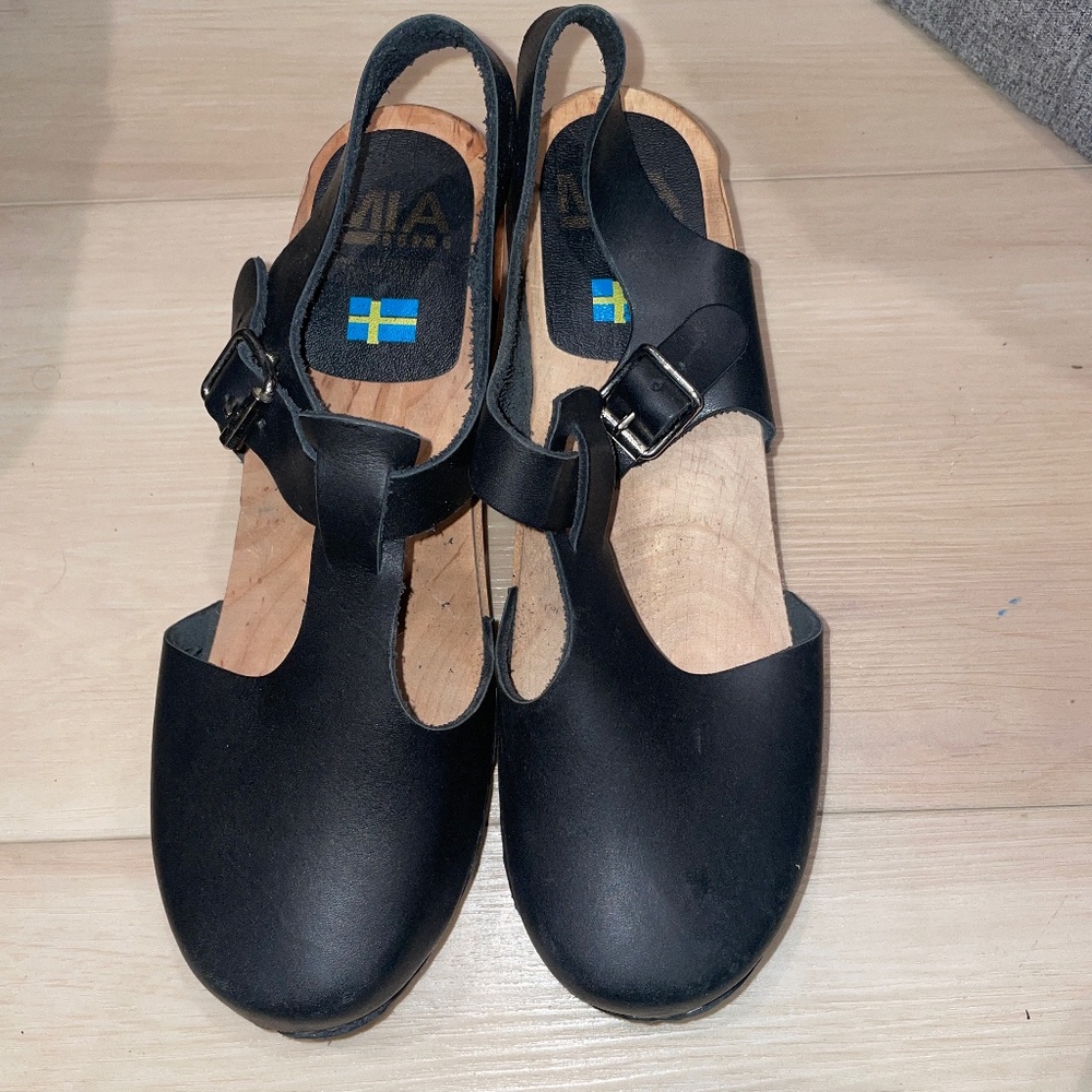 MIA made in Sweden Swedish black leather clogs size 40